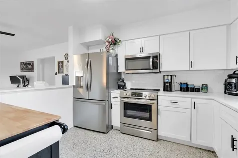 2960 35th Avenue S St Petersburg FL 33712