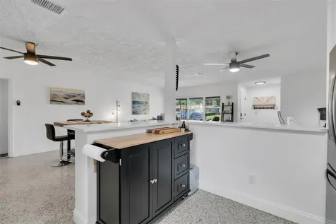 2960 35th Avenue S St Petersburg FL 33712