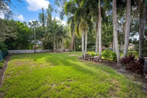 711 44th Street W Bradenton FL 34209