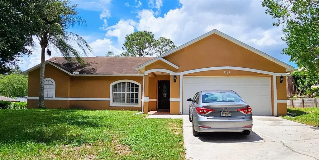 1267 Kenworth Drive Apopka FL 32712