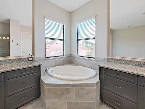 5161 Lakecastle Drive Tampa FL 33624