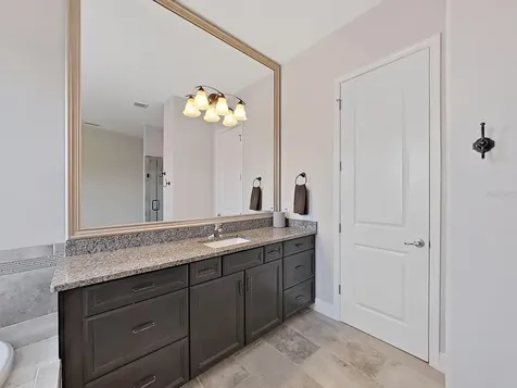 5161 Lakecastle Drive Tampa FL 33624