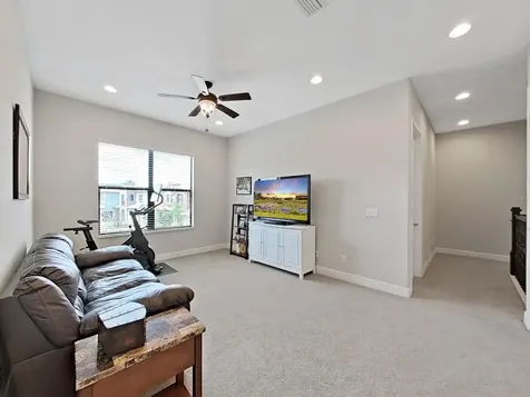 5161 Lakecastle Drive Tampa FL 33624
