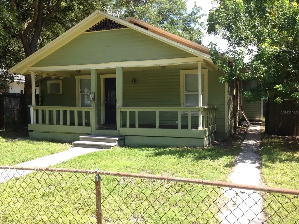 651 13th Avenue S St Petersburg FL 33701