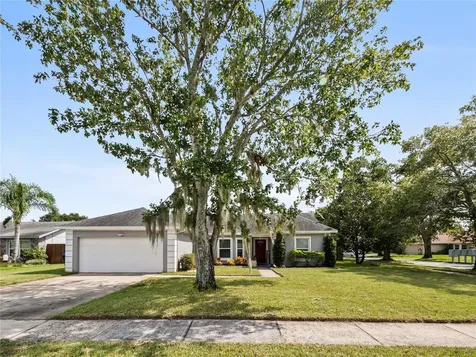 9822 Peddlers Way Orlando FL 32817