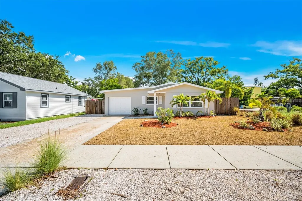 1221 Bermuda Street Clearwater FL 33755
