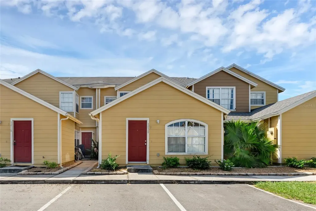 1028 Washington Palm Loop Davenport FL 33897