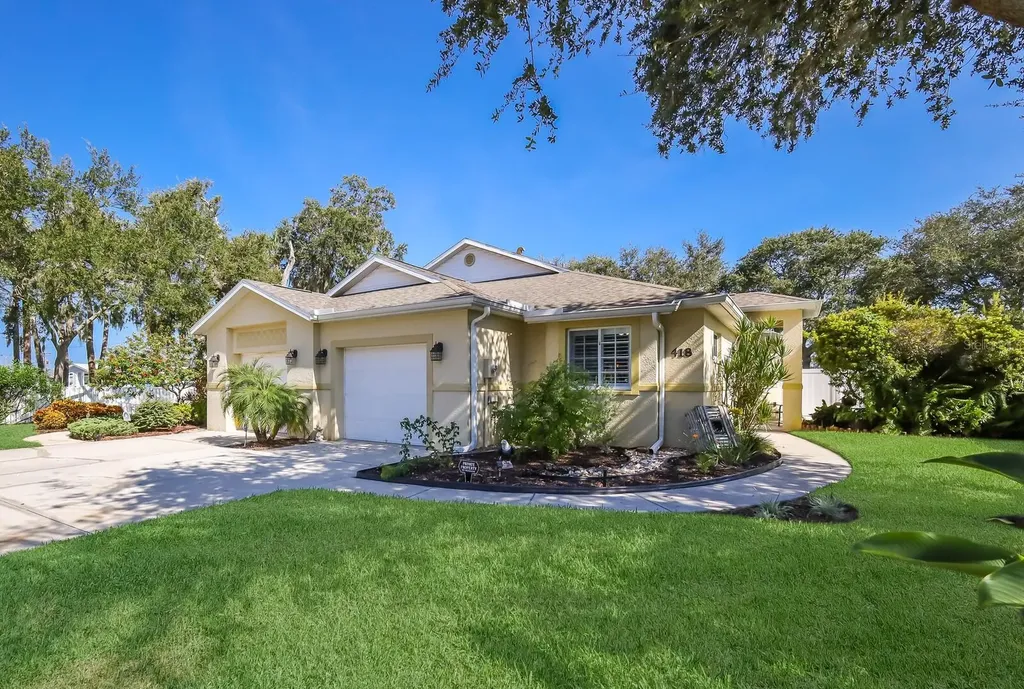 418 28th Street W Palmetto FL 34221