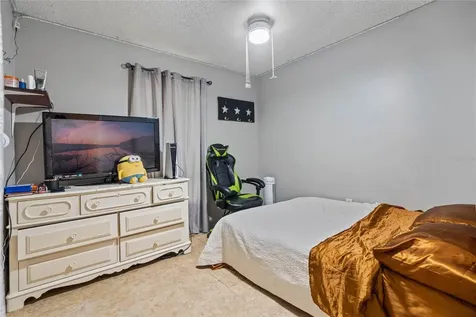 1303 Redwood Court Tavares FL 32778