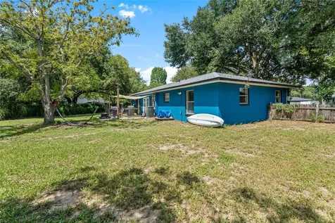 1303 Redwood Court Tavares FL 32778