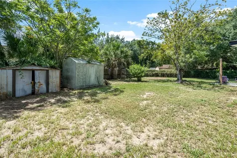 1303 Redwood Court Tavares FL 32778