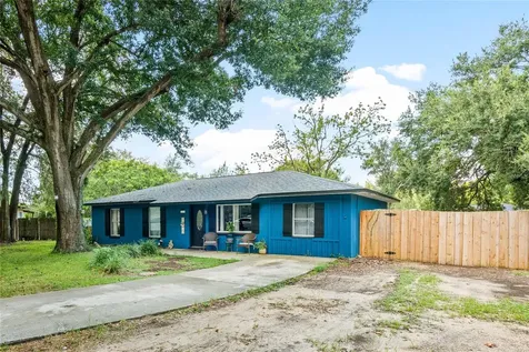 1303 Redwood Court Tavares FL 32778