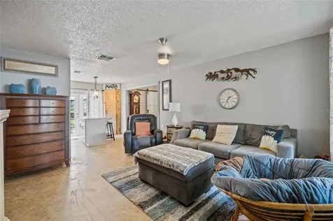 1303 Redwood Court Tavares FL 32778
