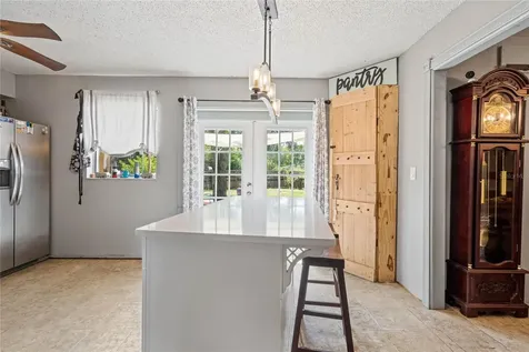 1303 Redwood Court Tavares FL 32778