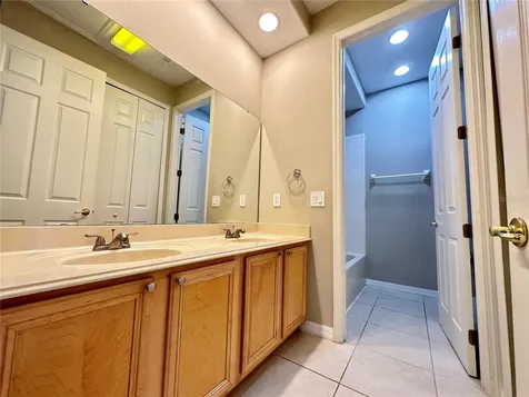 536 Woodland Terrace Boulevard Orlando FL 32828