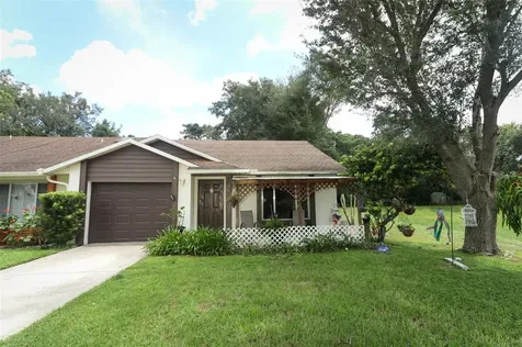 2319 Pear Tree Court Orlando FL 32807