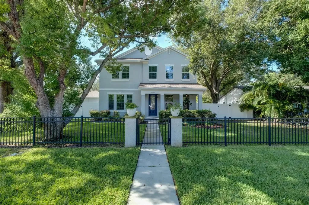 4202 W Estrella Street Tampa FL 33629