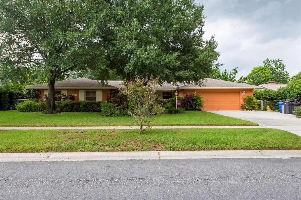 2315 Green Lawn Street Brandon FL 33511