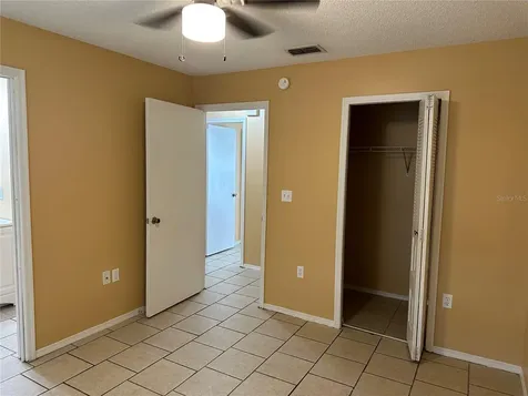 948 Cambridge Court Kissimmee FL 34758