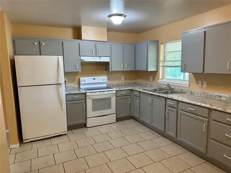 948 Cambridge Court Kissimmee FL 34758