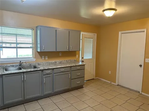 948 Cambridge Court Kissimmee FL 34758