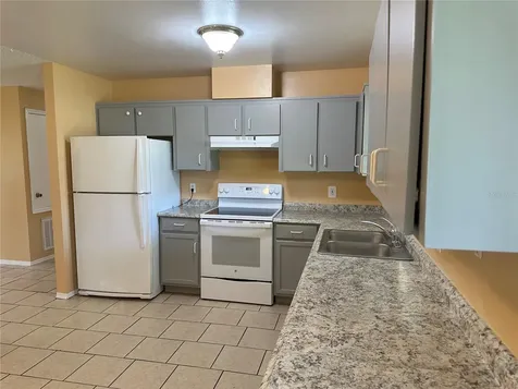 948 Cambridge Court Kissimmee FL 34758