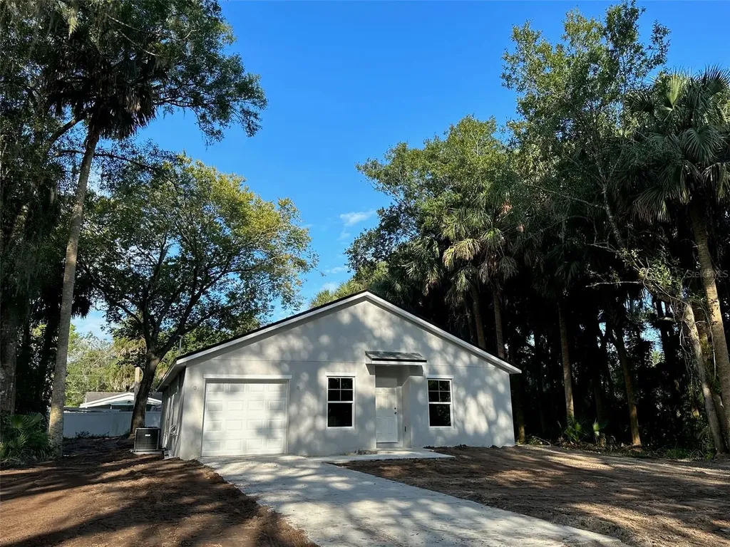 1618 Palm Street Deland FL 32720