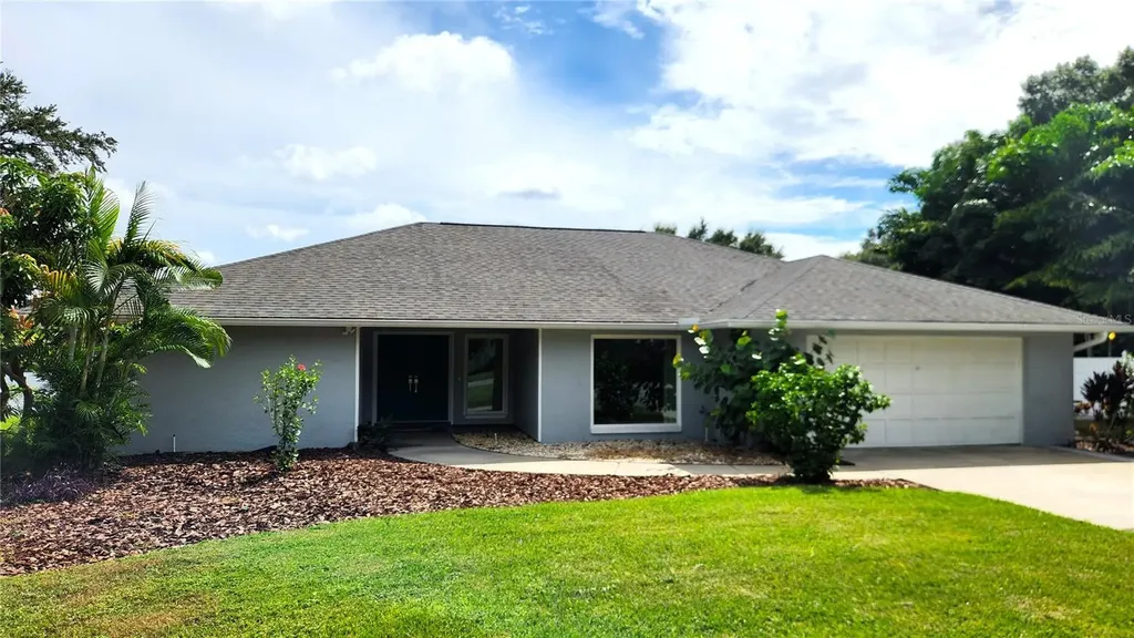 2910 Lake Stall Lane Tampa FL 33618