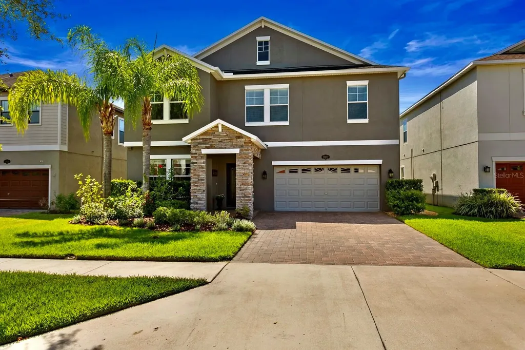 19427 Paddock View Drive Tampa FL 33647