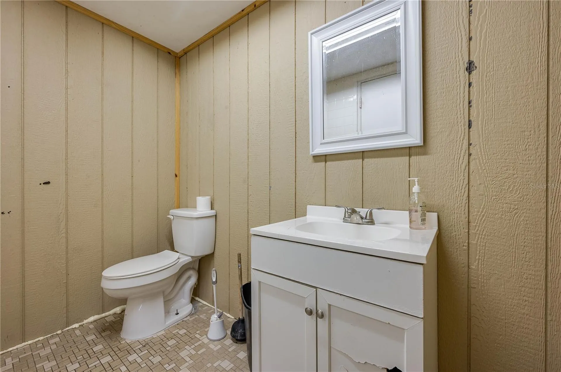 1104 17-92 Highway W Haines City FL 33844