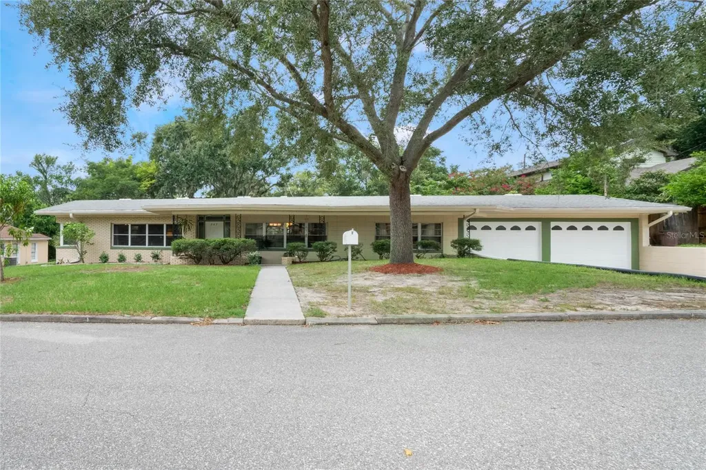 242 Carroll Street Clermont FL 34711