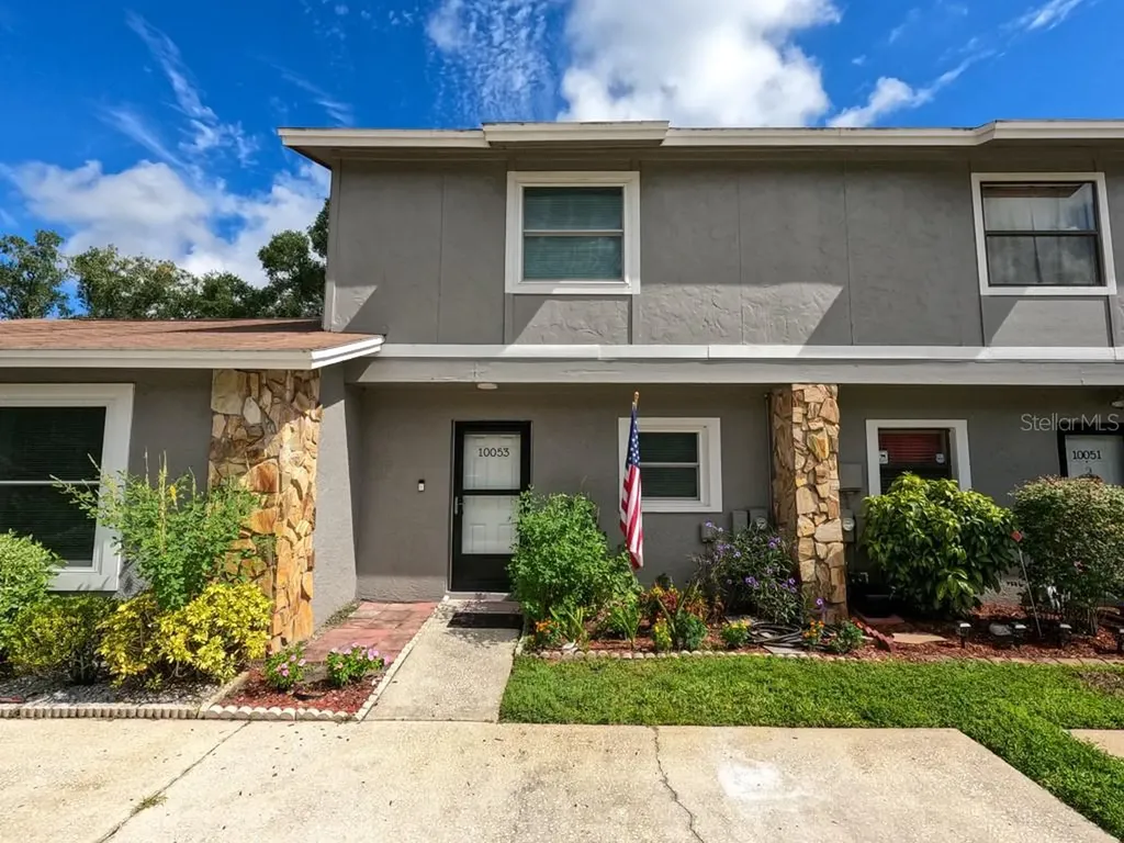 10053 Lake Oak Circle Tampa FL 33624