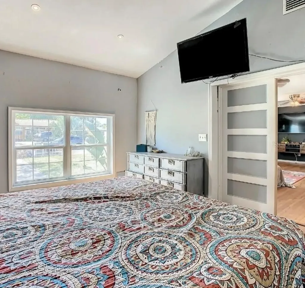 3629 28th Avenue S St Petersburg FL 33711