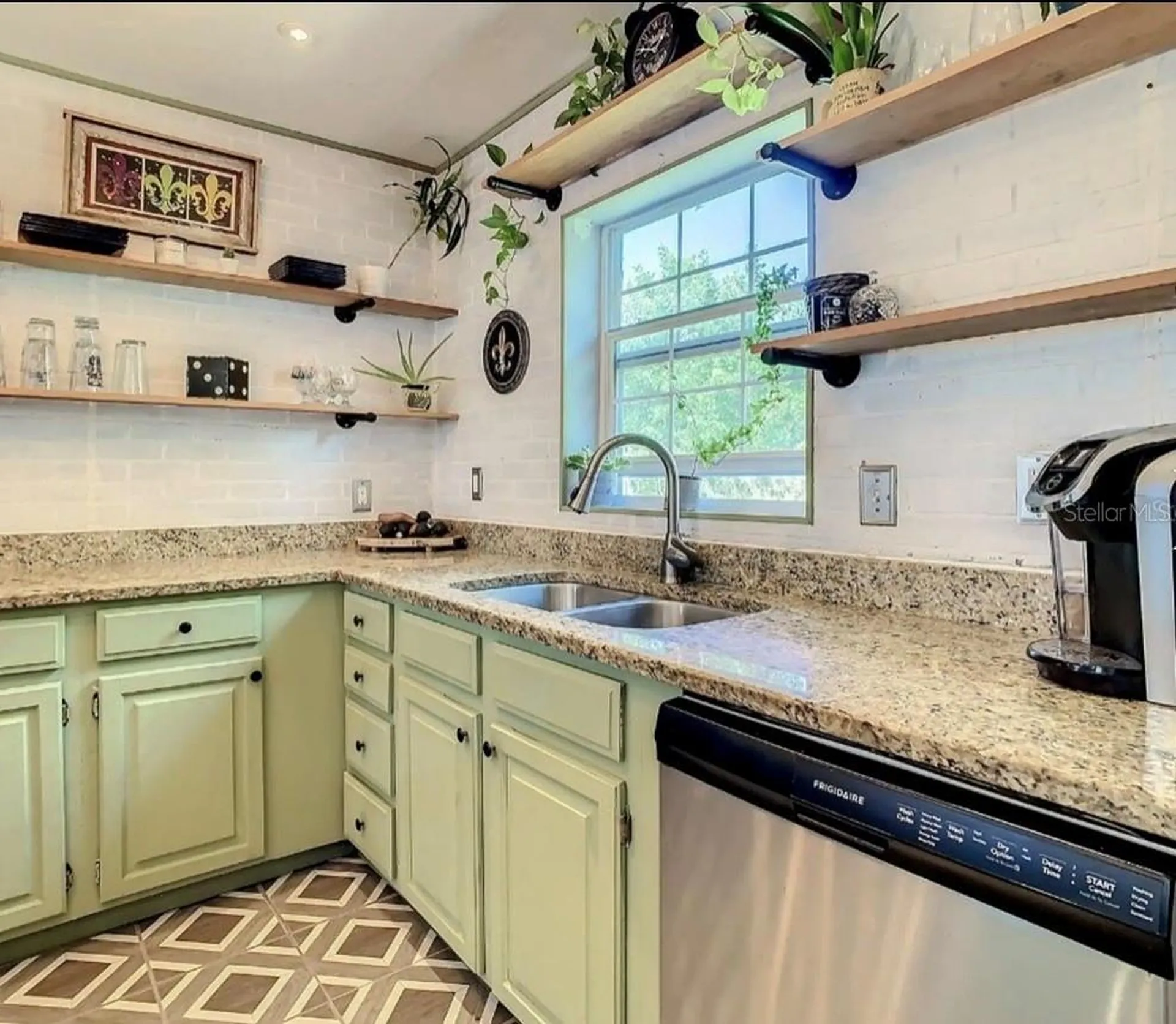 3629 28th Avenue S St Petersburg FL 33711