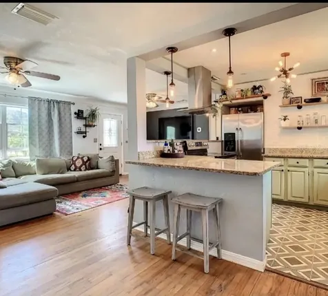 3629 28th Avenue S St Petersburg FL 33711