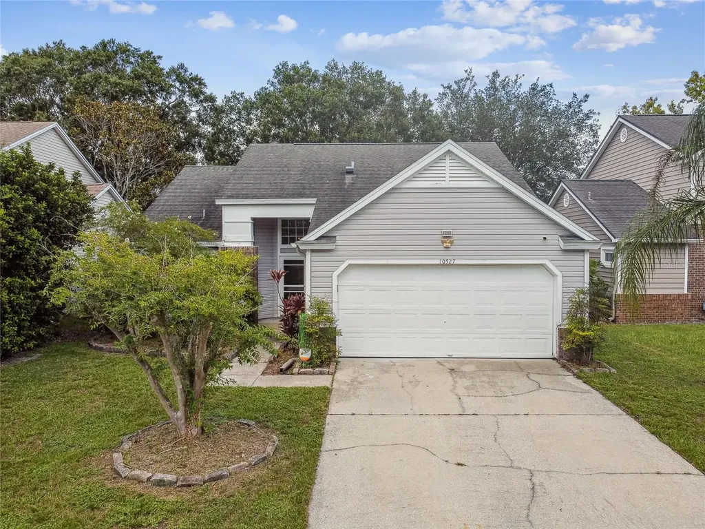 10527 Glassborough Drive Orlando FL 32825