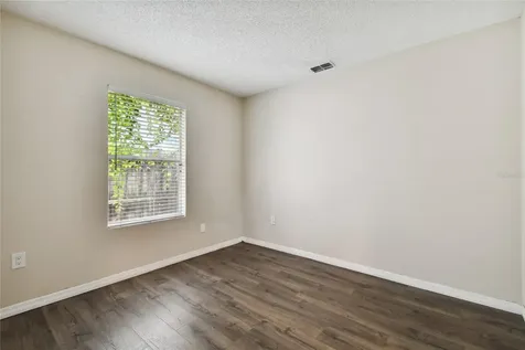 10527 Glassborough Drive Orlando FL 32825