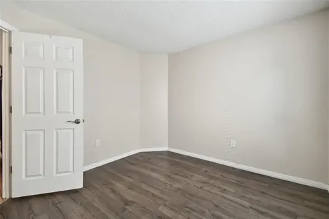 10527 Glassborough Drive Orlando FL 32825