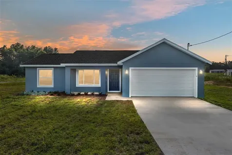 408 Malauka Loop Ocklawaha FL 32179