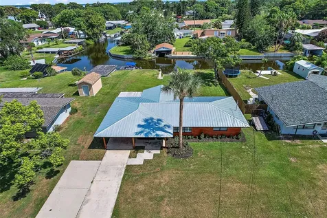 506 First Street Tavares FL 32778