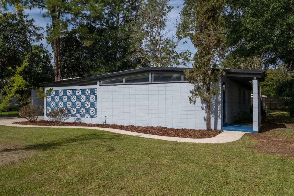 2840 NE 11th Terrace Gainesville FL 32609