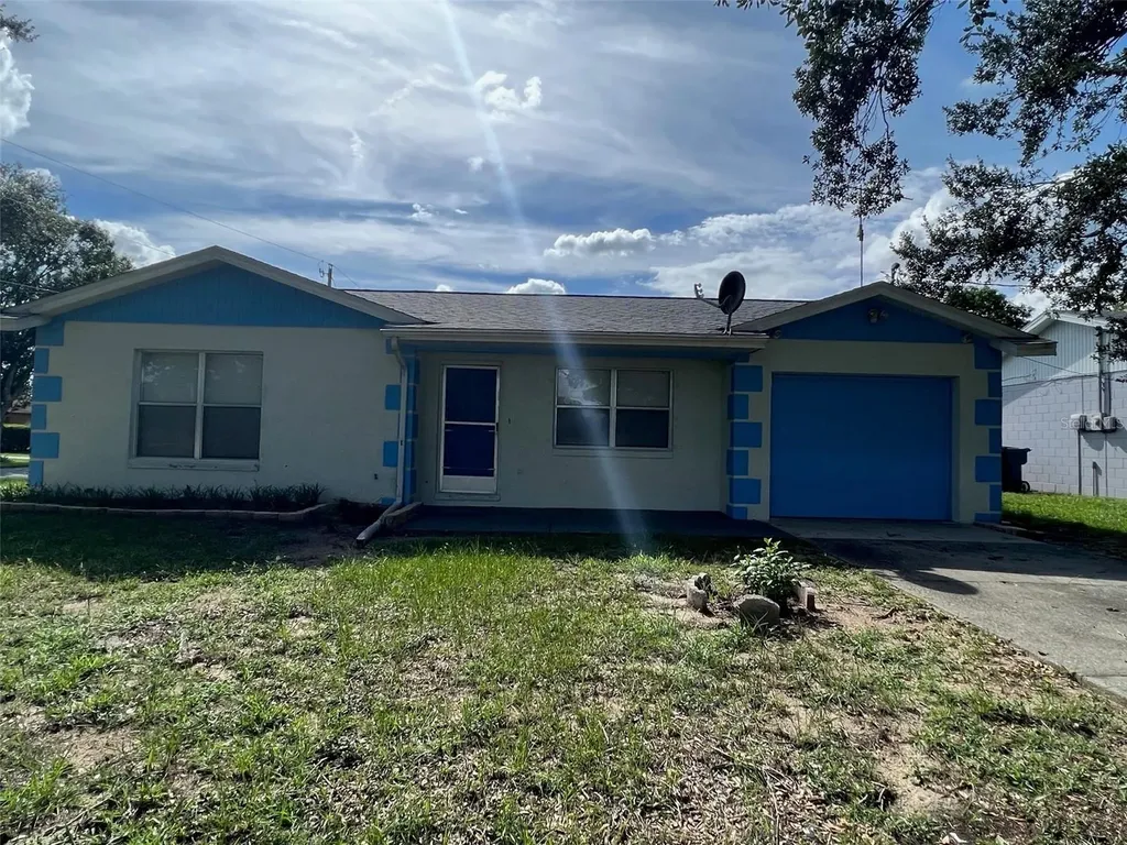 5929 Crews Lake Road Lakeland FL 33812