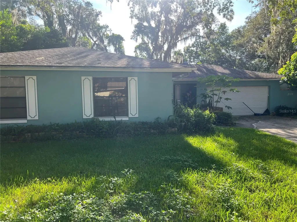 2109 Ambassador Court Orlando FL 32808
