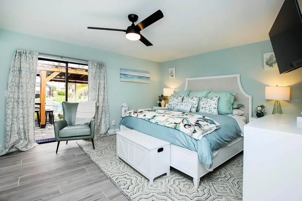 3328 SE 18th Avenue Cape Coral FL 33904