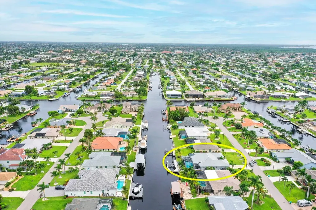 3328 SE 18th Avenue Cape Coral FL 33904