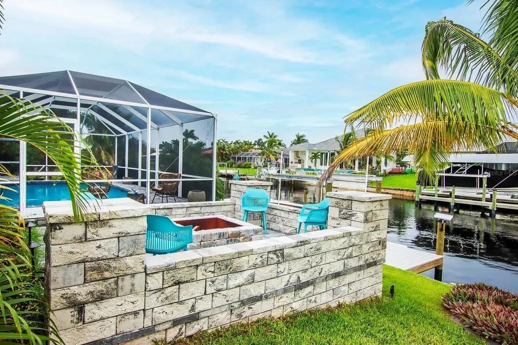 3328 SE 18th Avenue Cape Coral FL 33904