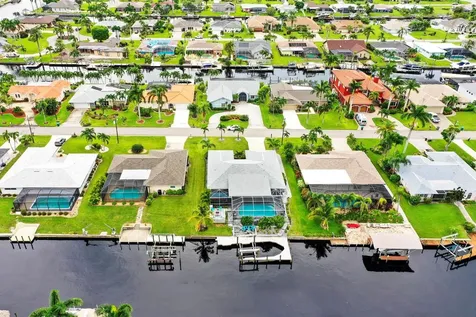 3328 SE 18th Avenue Cape Coral FL 33904