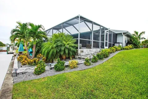 3328 SE 18th Avenue Cape Coral FL 33904