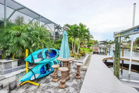 3328 SE 18th Avenue Cape Coral FL 33904