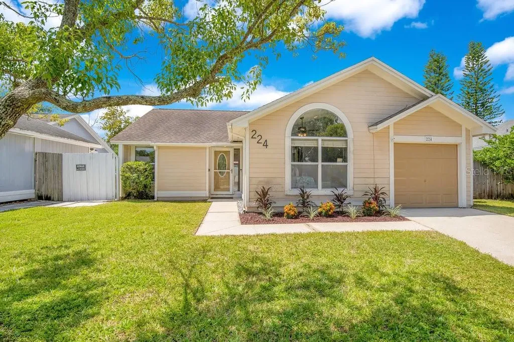 224 Pap Finn Court Orlando FL 32828